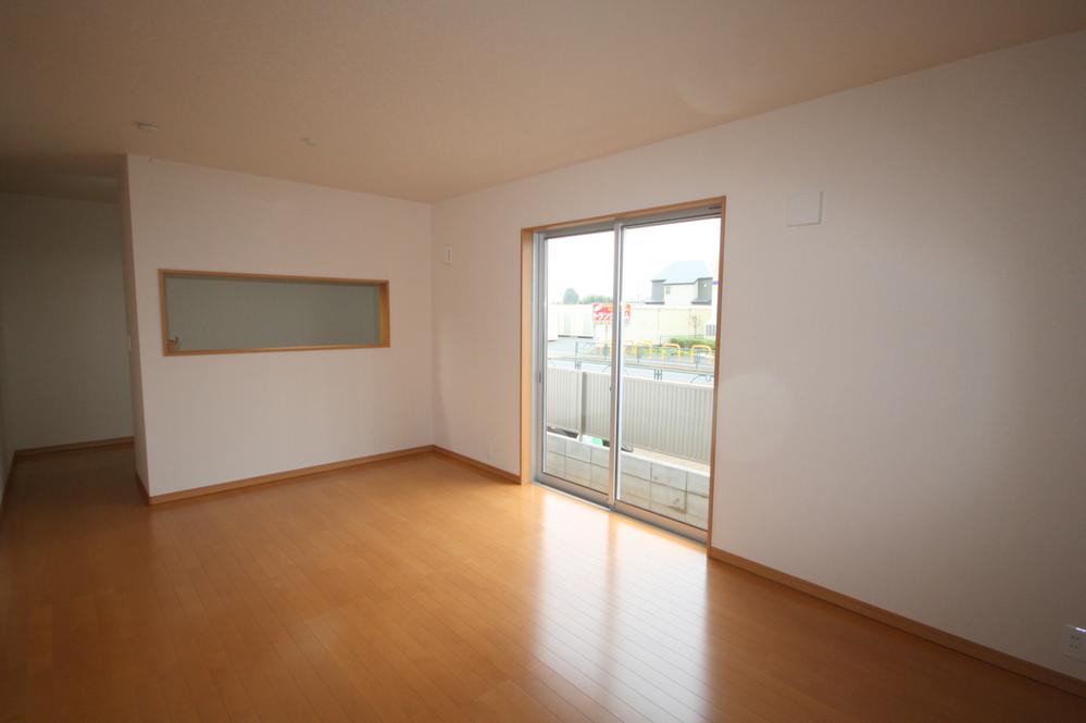 Living. Local (10 May 2013) Shooting