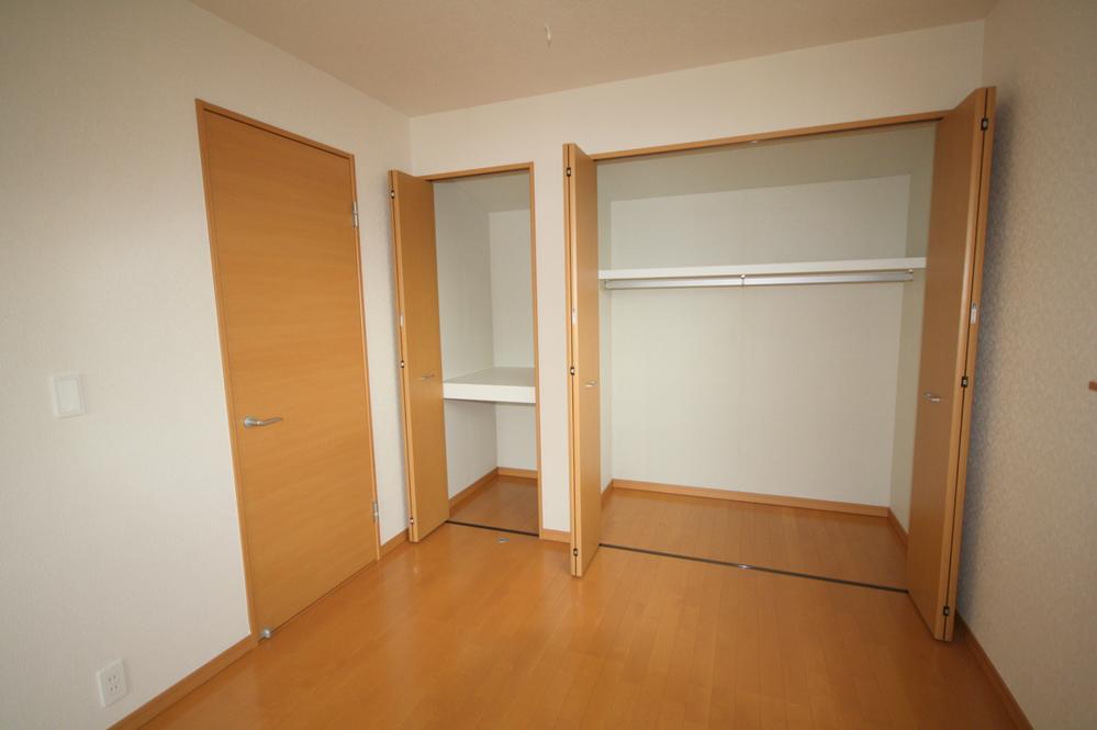 Receipt. Local (10 May 2013) Shooting