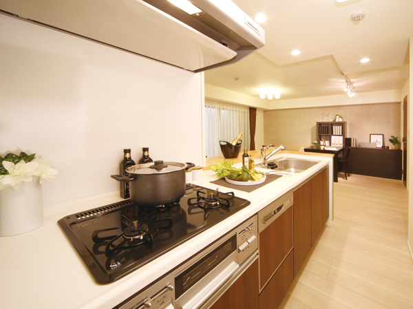 Kitchen.  [kitchen] Considering the cooking efficiency, Comfortable is a good kitchen use. Packed with features of enhancement in simple form. Water purifier integrated hand shower mixing faucet adopted at any time "delicious water" can be used.