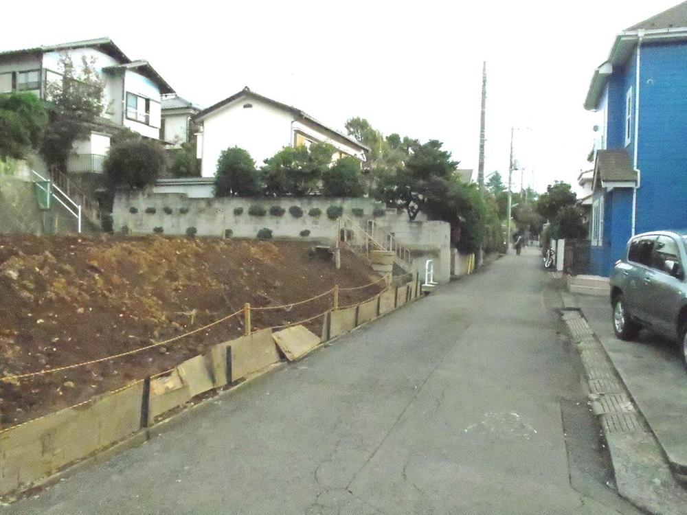 Local photos, including front road. Local (11 May 2013) Shooting