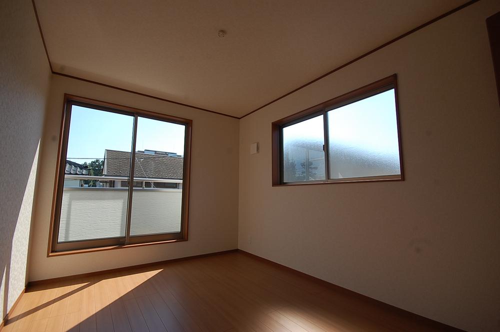 Same specifications photos (Other introspection). The company construction cases