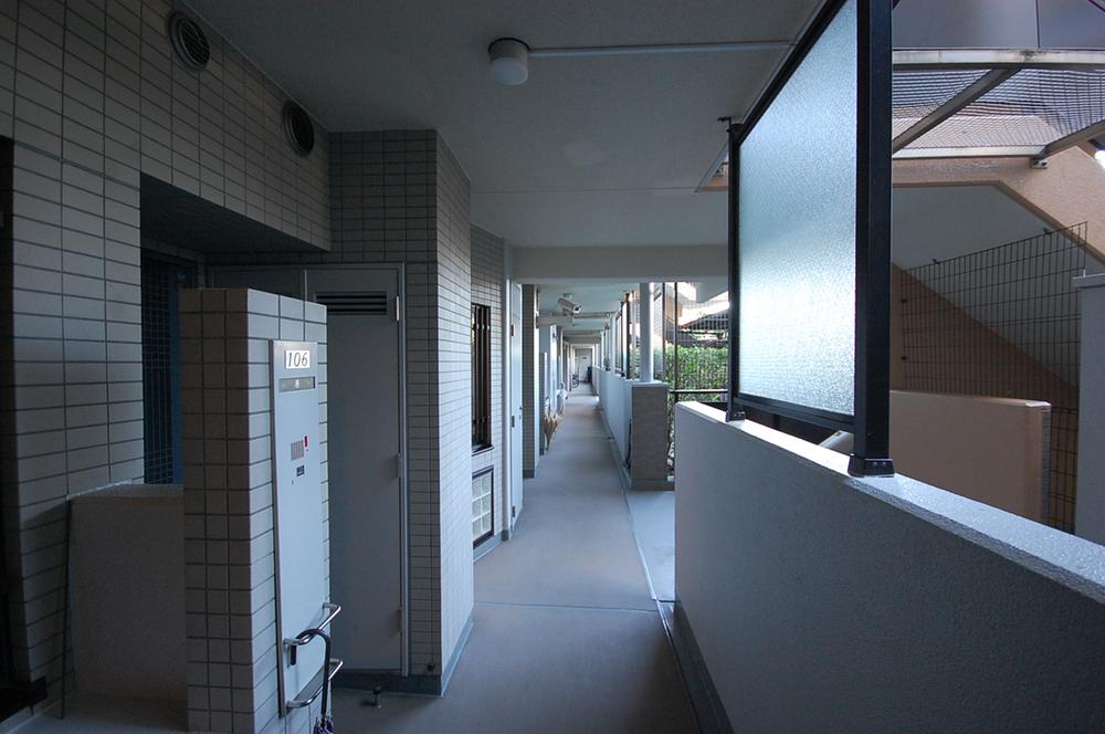 Entrance. Local Photos