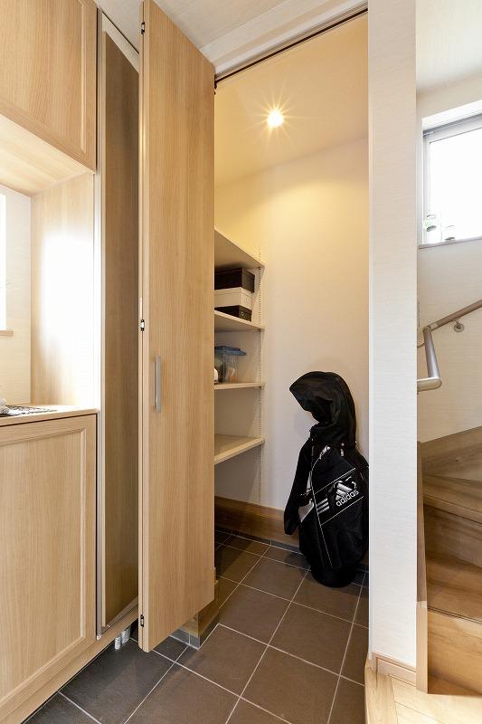 Receipt. Room (August 2013) Shooting