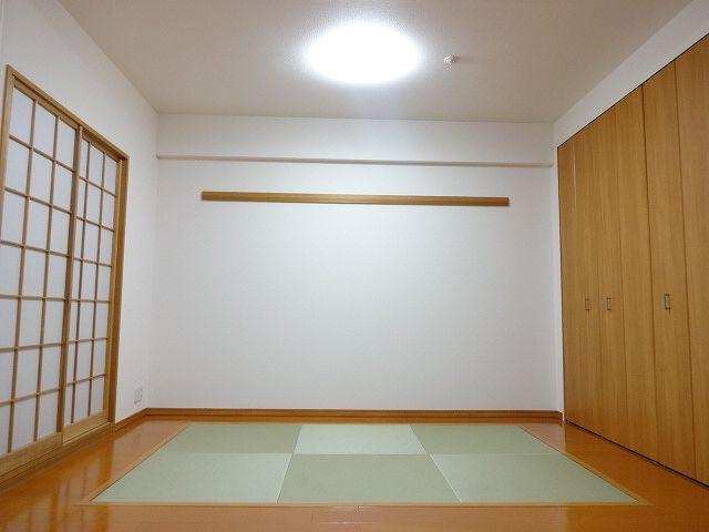 Non-living room. Japanese style room
