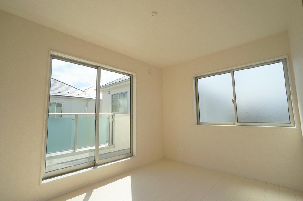 Non-living room. Local (September 2013) Shooting