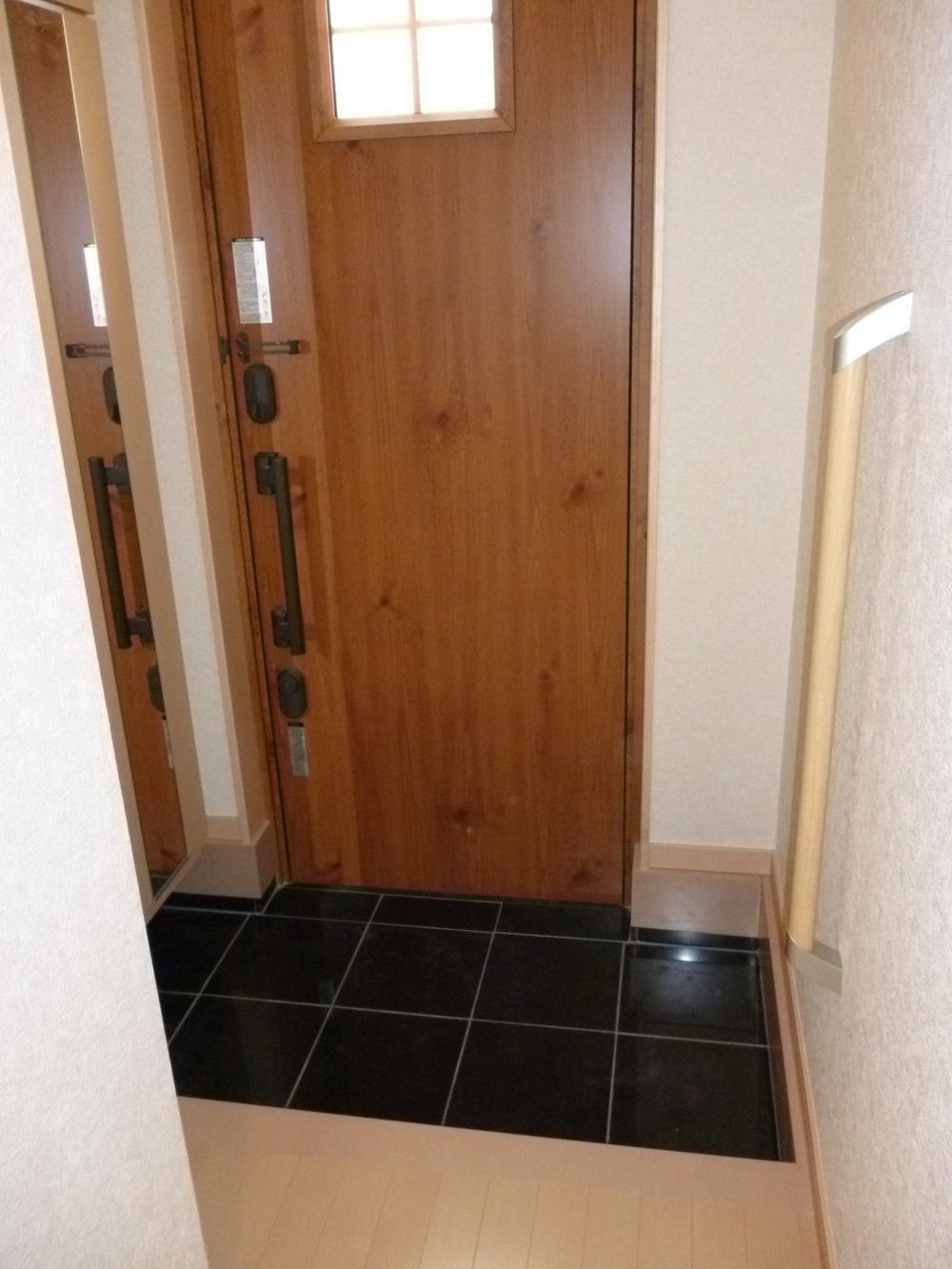 Entrance. Natural stone use (entrance floor)