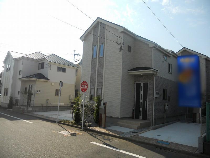 Local appearance photo. Panoramic view