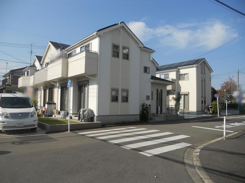 Local photos, including front road