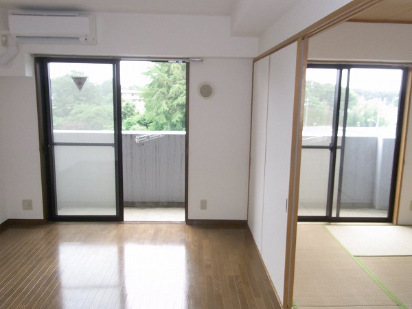 Living and room