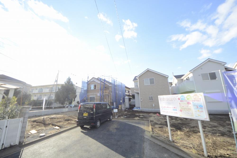 Local land photo. Southeast side car-back part Local (12 May 2013) Shooting