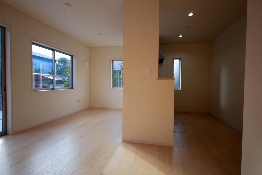 Living. Local Photos