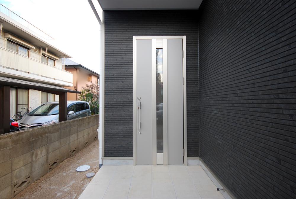 Entrance. Local Photos