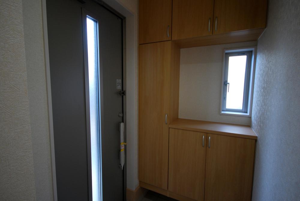 Entrance. Local Photos