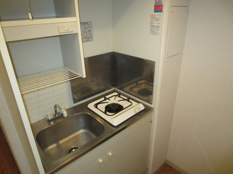 Kitchen. Gas stove 1-neck ・ There is also a refrigerator yard.