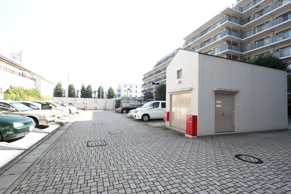 Parking lot. Common areas