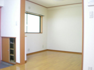 Other room space. All flooring