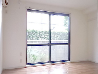 Other room space. Western-style 6 Pledge