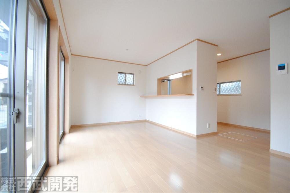 Living. LDK15.5 Pledge Counter Kitchen