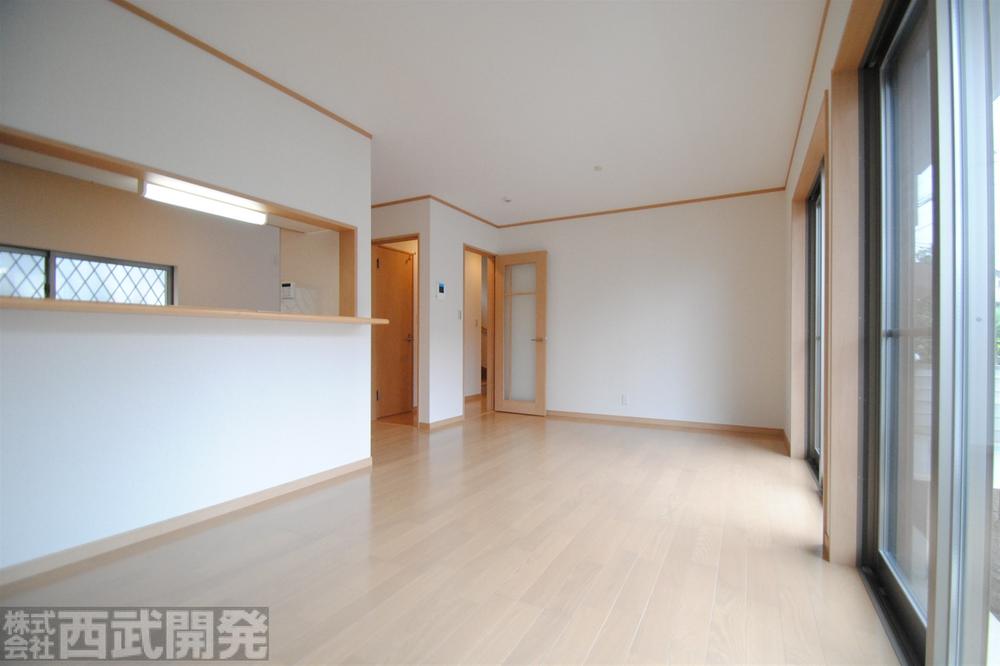 Living. LDK15.5 Pledge Counter Kitchen