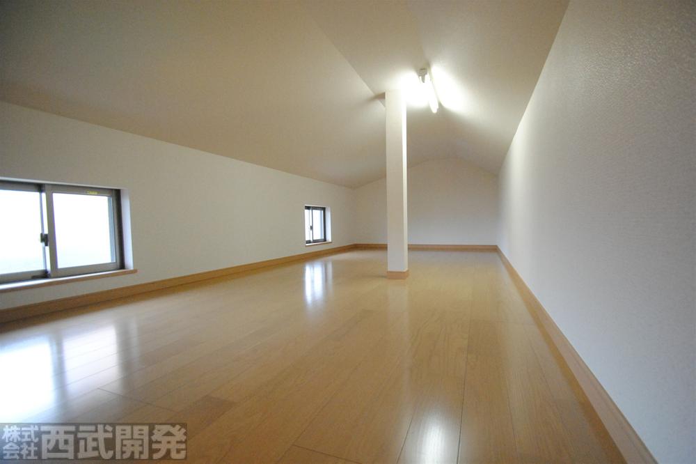 Receipt. Attic storage about 7.5 Pledge