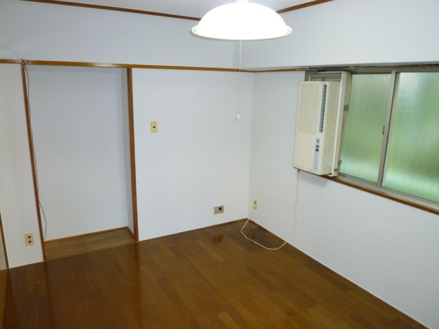 Living and room. All rooms are flooring of the room