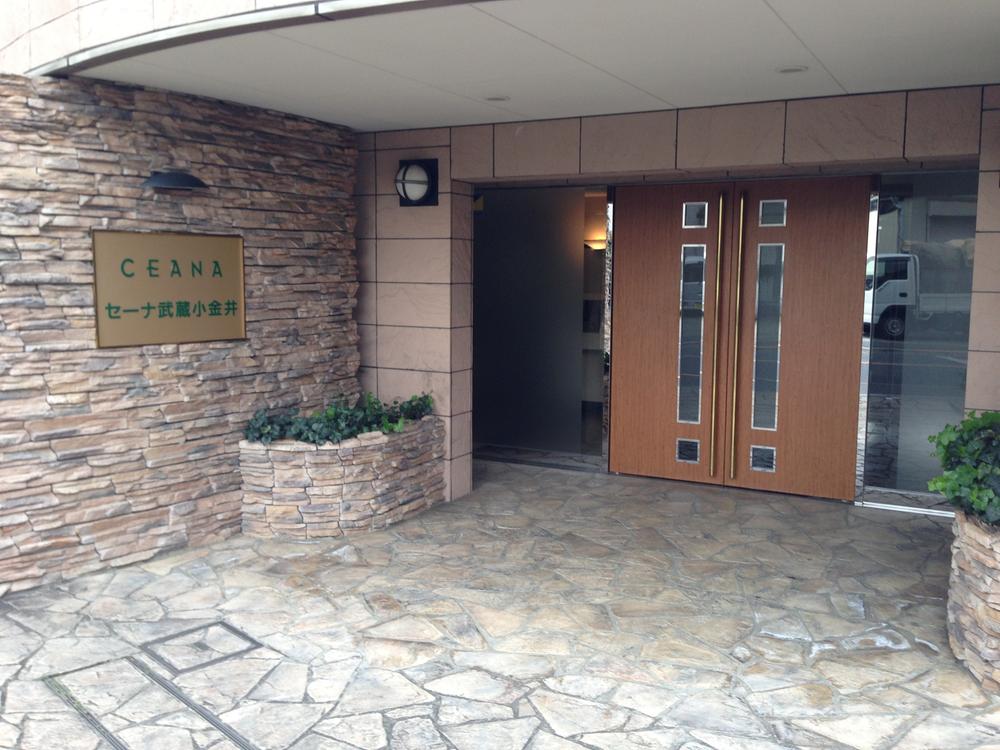 Entrance. Common areas Local (15 May 2013) Shooting
