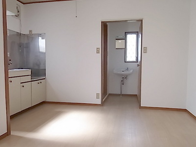 Living and room. DK8 Pledge