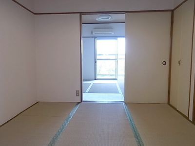 Living and room. Japanese-style room 4.5 Pledge