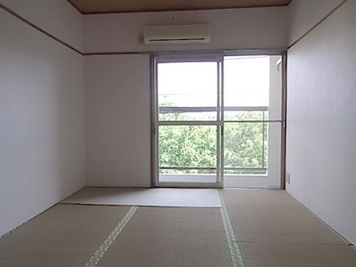Living and room. Japanese-style room 6 quires