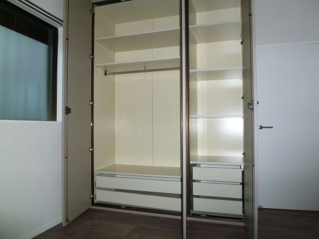 Receipt. It is housed in the entrance side of the room. 