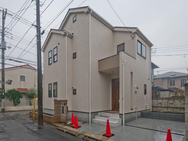 Local appearance photo. Local (12 May 2013) Shooting