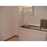 Kitchen. 1-neck with gas stove