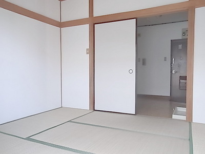 Living and room. Japanese-style room 6 quires