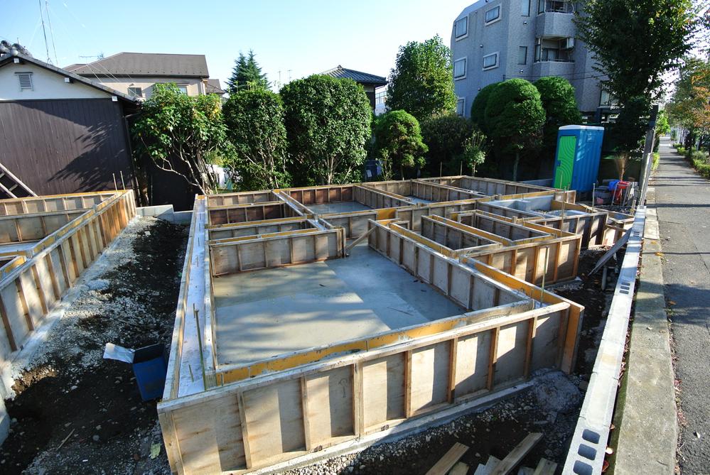 Local appearance photo. Local (11 May 2013) Shooting