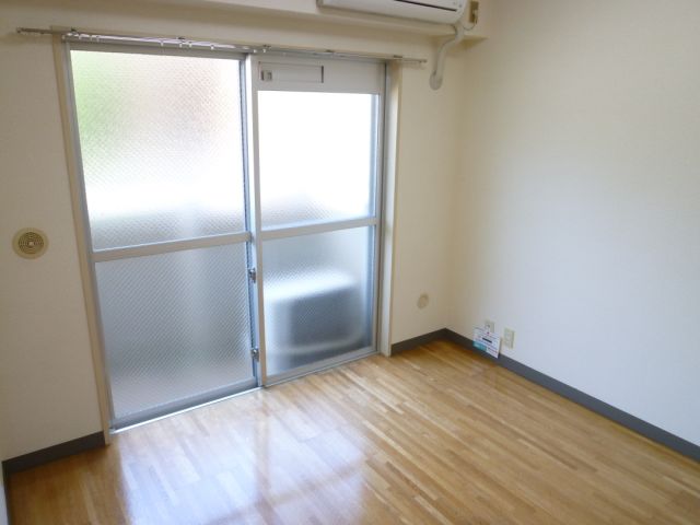 Living and room. Sunny flooring of the room