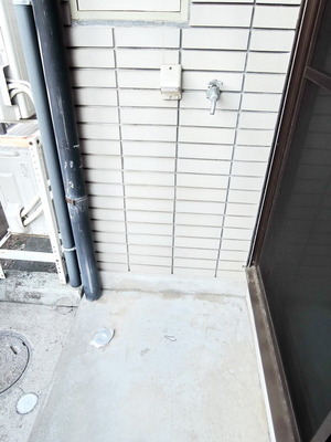 Balcony. Outdoor Laundry Area