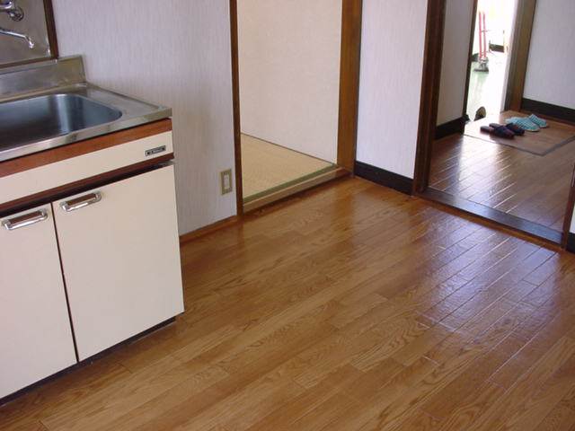 Kitchen. Dining space