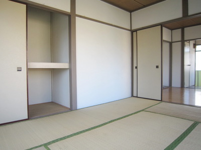 Living and room. Room with a sense of openness