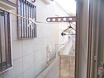 View. Clothesline space