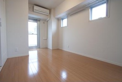 Living and room.  ☆ Clean room ☆ 