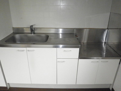 Kitchen. Two-burner gas stove installation Allowed Kitchen