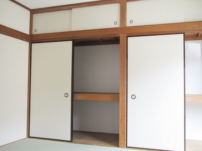 Other room space. room