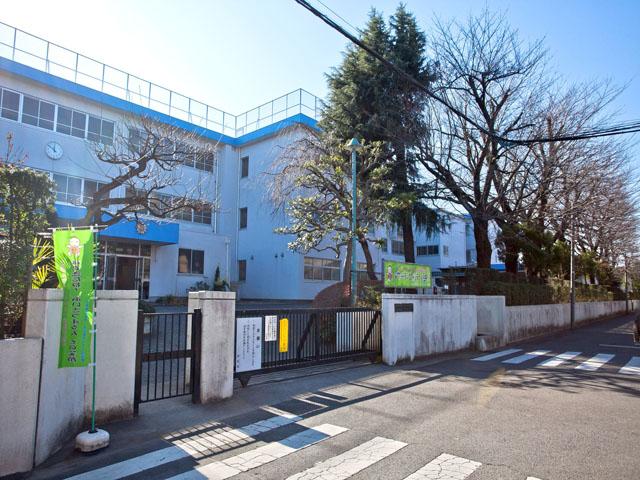 Junior high school. Koganei Tatsuhigashi until junior high school 650m