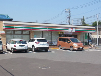 Convenience store. 120m to Seven-Eleven (convenience store)