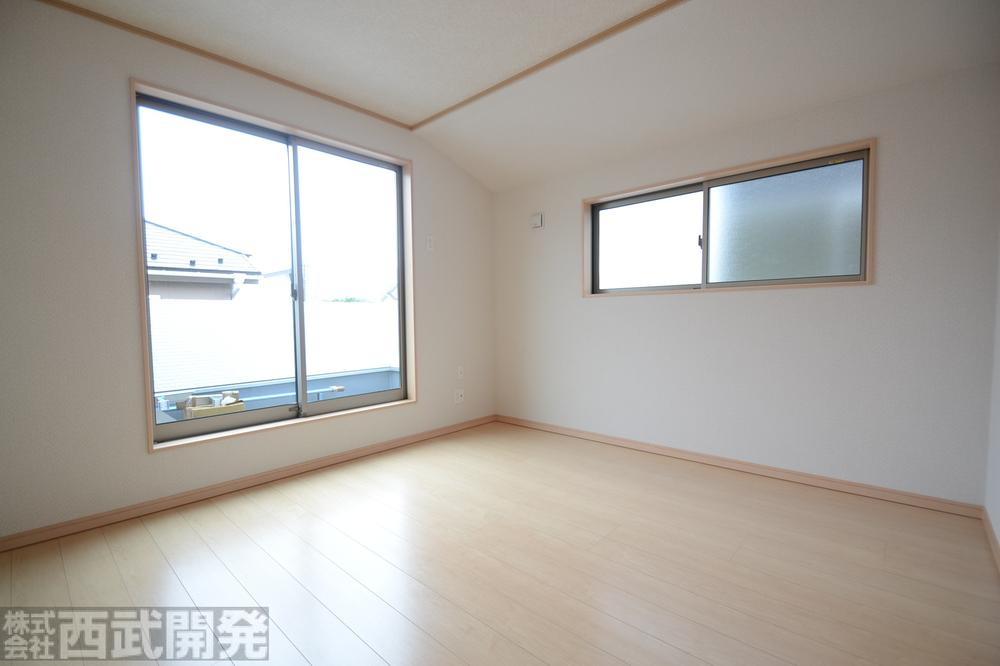 Non-living room. Building 2