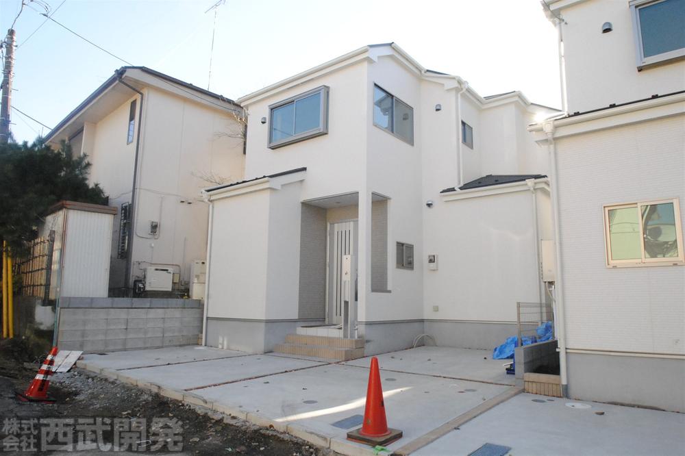 Local appearance photo. Local (12 May 2013) Shooting Building 2