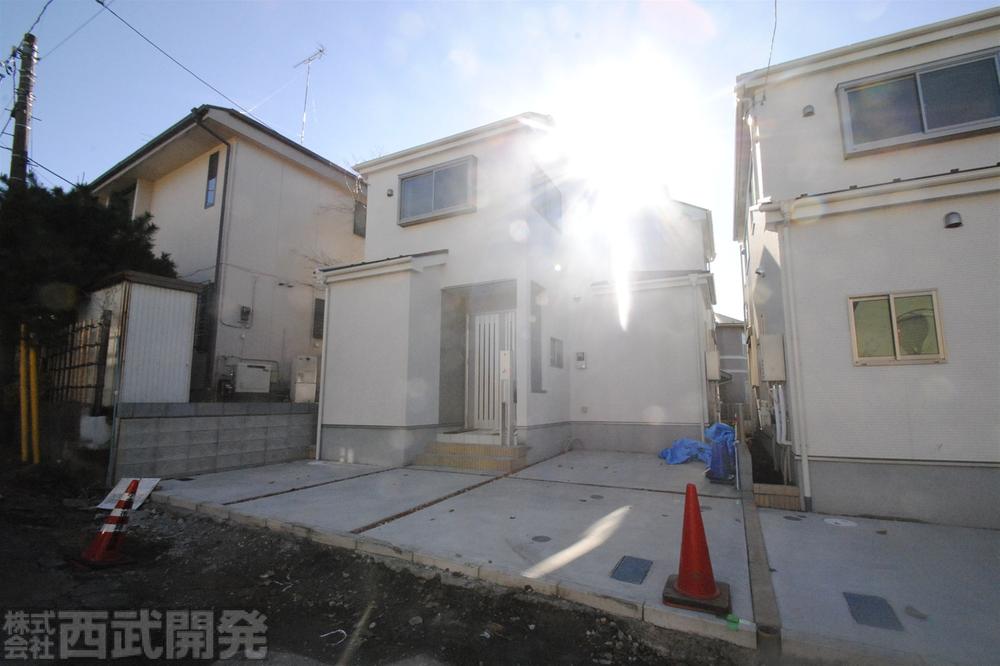 Local appearance photo. Local (12 May 2013) Shooting Building 2