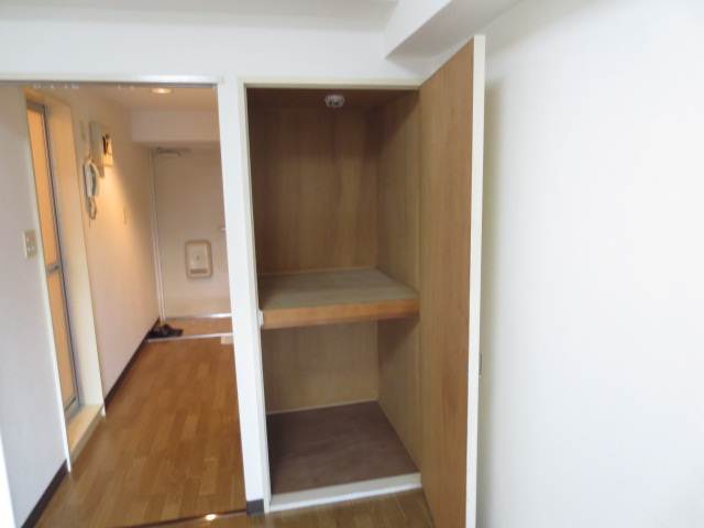 Receipt. Plenty of storage