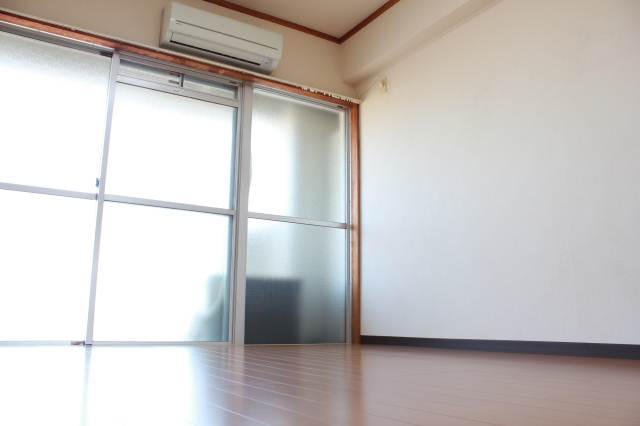 Living and room. It contains plenty Date