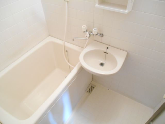 Bath. With wash basin, Beautiful bath